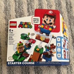 LEGO Super Mario Adventures with Mario Starter Course